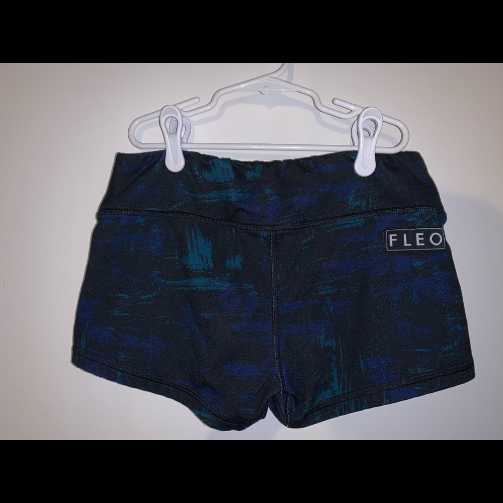 Fleo Shorts